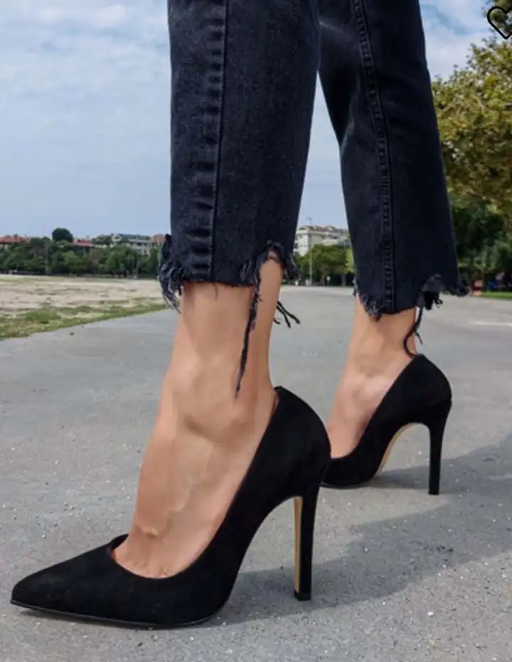 franco banetti stelleto pump black