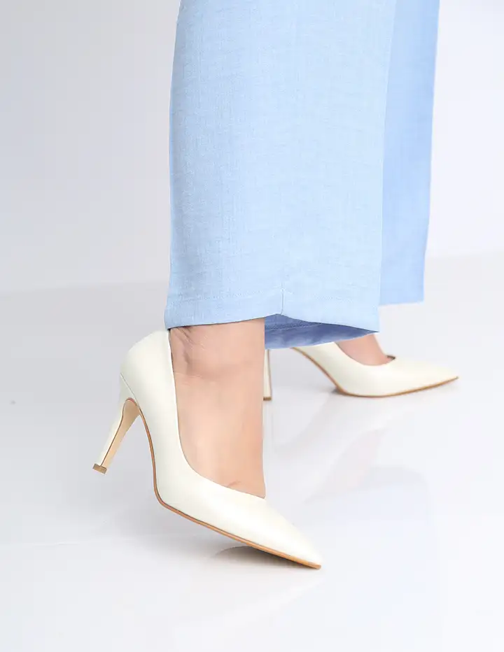 franco banetti laurel pump off white pro