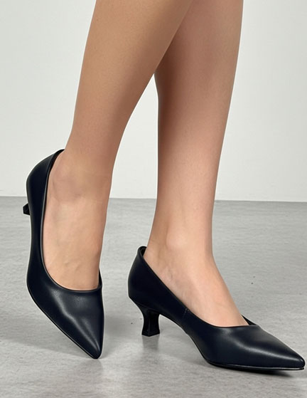 Franco Banetti Silvina Pump Navy