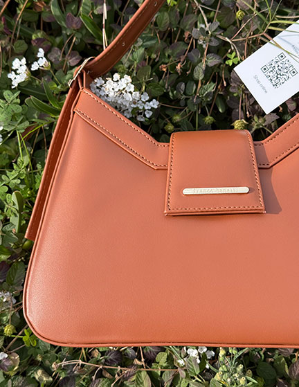 Franco Banetti Cico Bag Camel 1